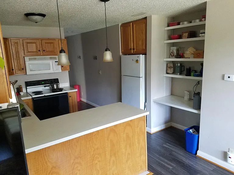 705 Clark Ave #8 — Photo 23