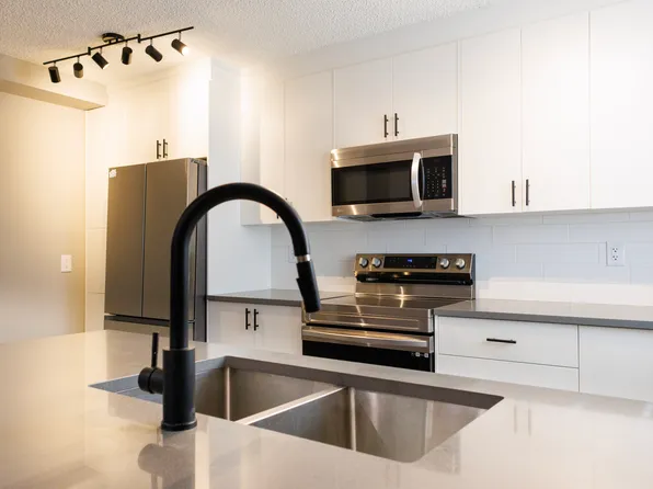 Tuscany Villa Apartments Downtown Edmonton