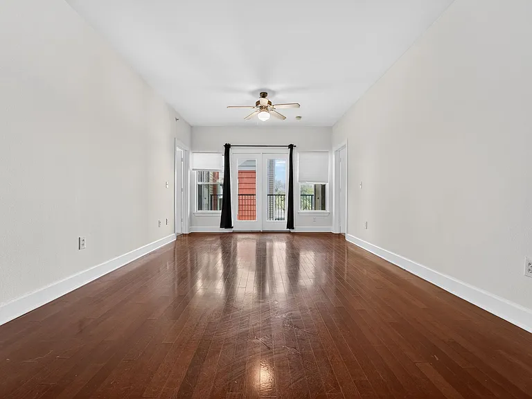 1901 Crossing Pl — Photo 19