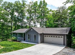 237 N Circle Dr, Caryville, TN 37714