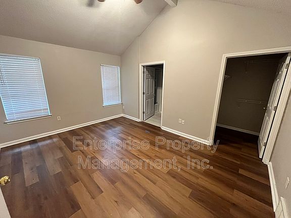 4th image of 1513 Estacada Way