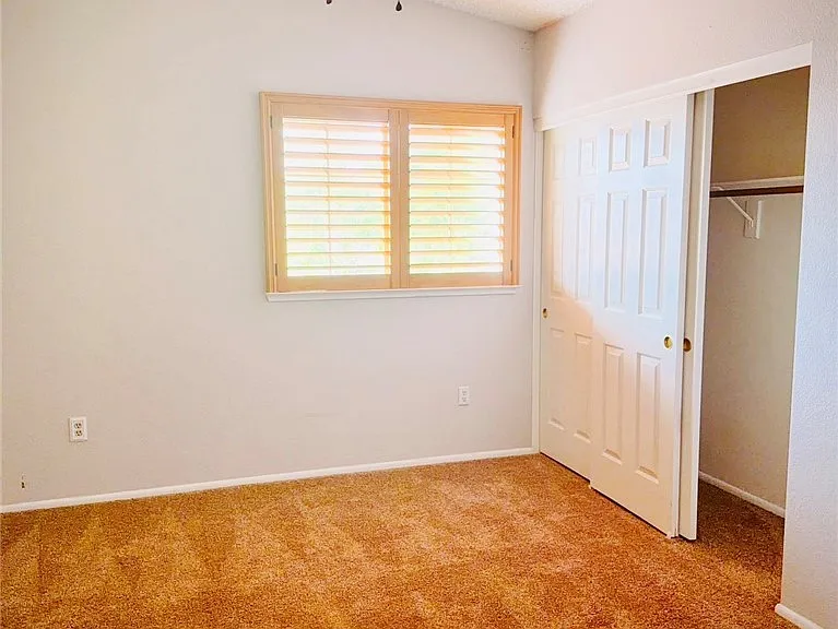 8405 Justine Ct — Photo 30