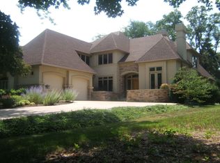 1076 Prairie Ave, Naperville, IL 60540