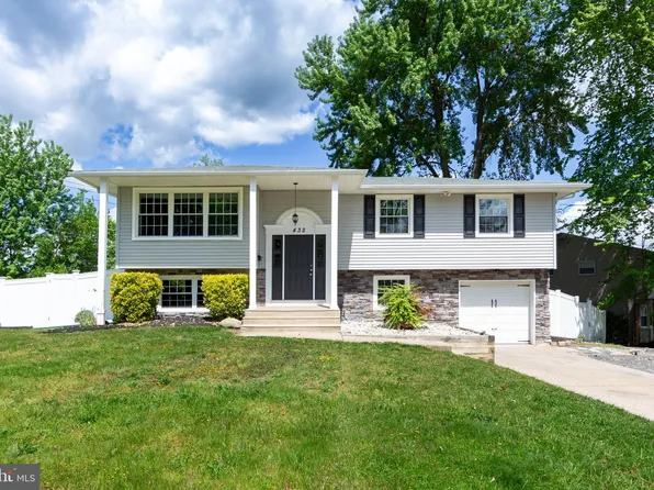 432 Auburn St, Woodbury Heights, NJ 08097