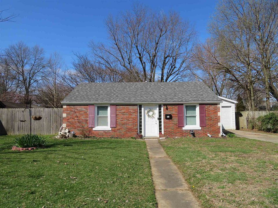 1st image of 313 S Kenmore Dr