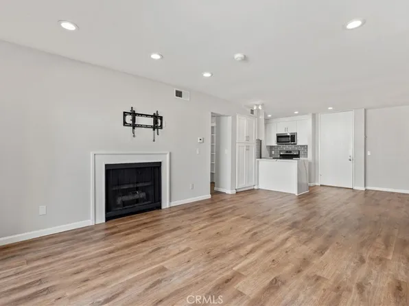 5301 Raintree Cir #301, Culver City, CA 90230