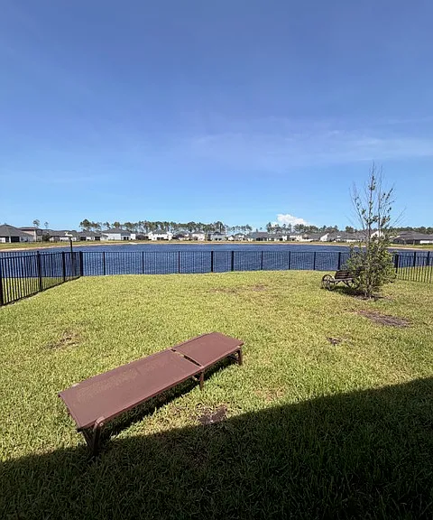 100 Salazar St — Photo 17