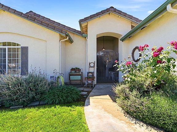 2nd image of 1709 W Cheryll Avenue