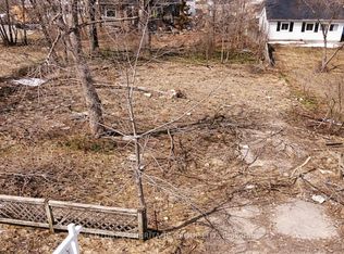 114 Henry St, Barrie, ON L4N 1C8