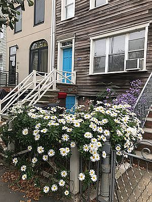 2nd image of 424 17th St #1