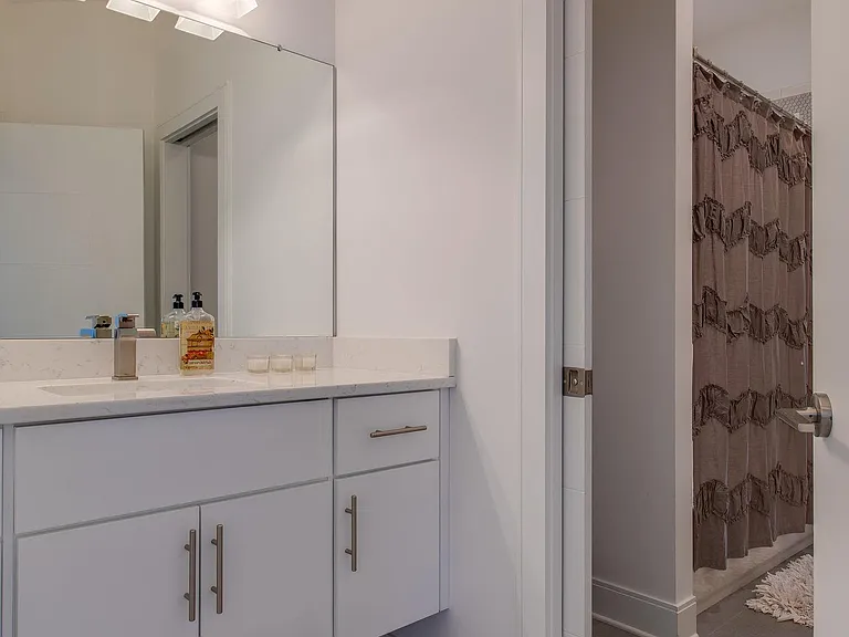 2815B W Kirkwood Ave — Photo 31
