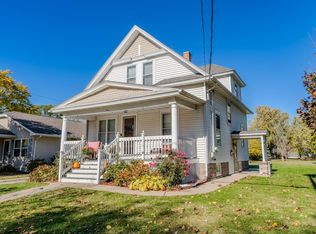 326 W 19th Ave, Oshkosh, WI 54902