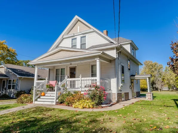 326 W 19th Ave, Oshkosh, WI 54902