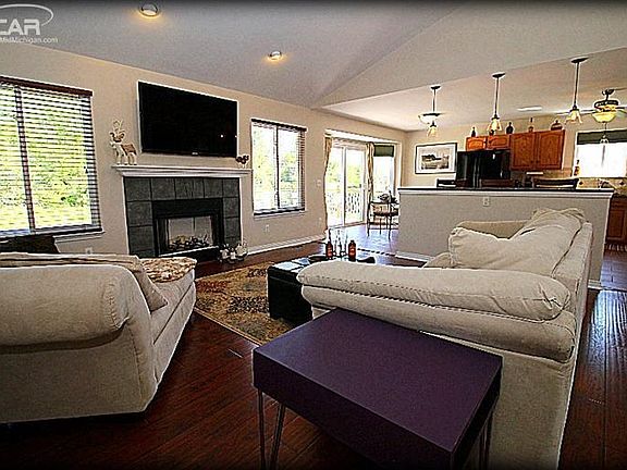 3rd image of 4256 Pebble Creek Blvd