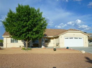 6621 S White Eagle Dr, Pahrump, NV 89061