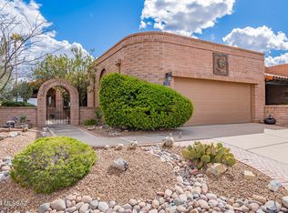 1131 W Camino De La Oca, Green Valley, AZ 85622