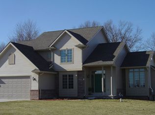 452 Circle Pt #89, Clarkston, MI 48348