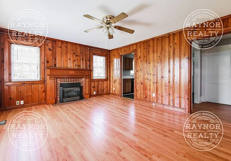 2045 State Highway 561 E — Photo 5