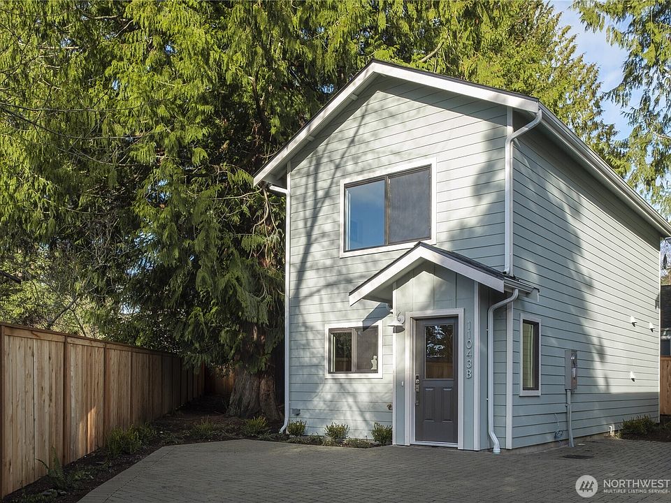 1st image of 11043 B 19th Avenue NE