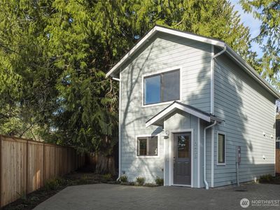 11043 B 19th Avenue NE, Seattle, WA, 98125