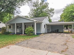 490 Carol Dr, Greenwood, IN 46143