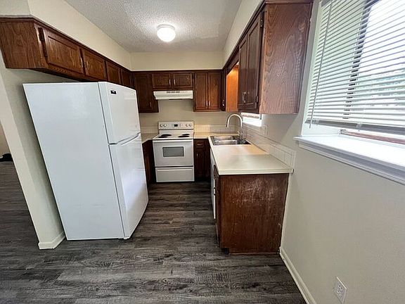 3rd image of 7813 N Camden Ave