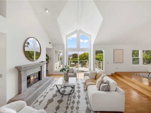 2 Saros #70, Irvine, CA 92603