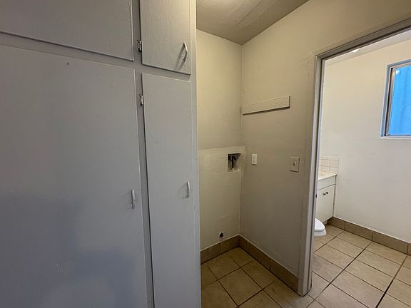 5th image of 5211 E Huntington Dr N #1