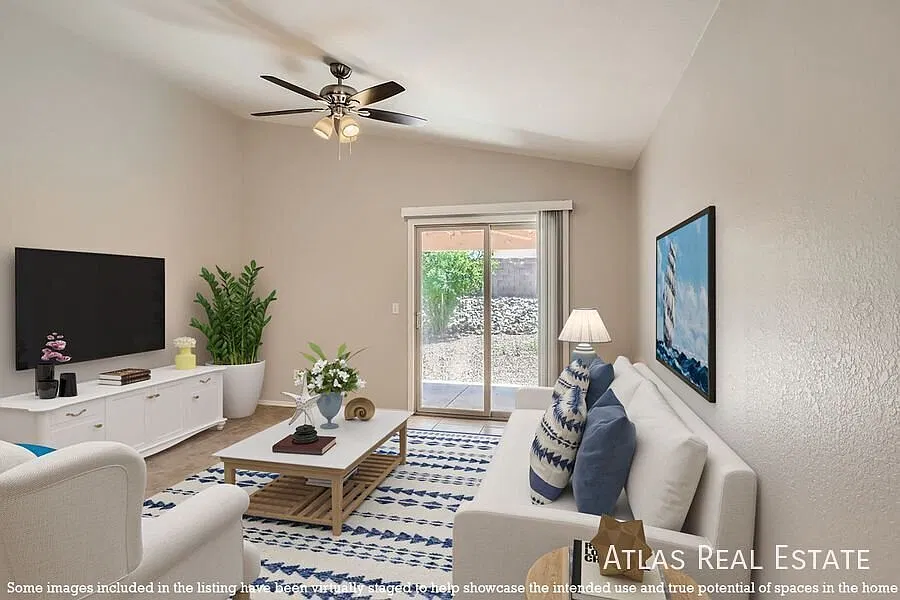 Rita Ranch 3 bedroom 2 Bath Home! — Photo 3