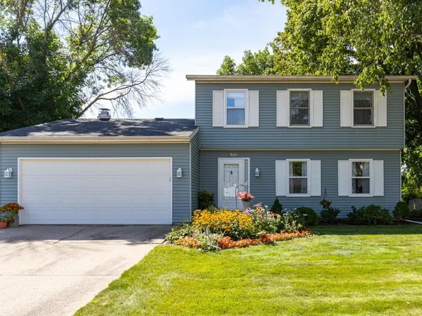 845 Portside Ct, Oshkosh, WI 54901