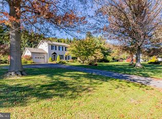 3 Rosewood Dr, West Grove, PA 19390