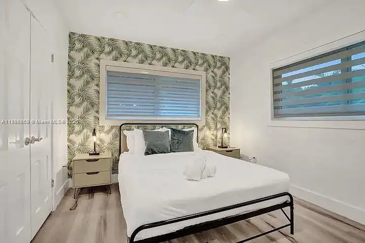 2100 SW 28th Way — Photo 28