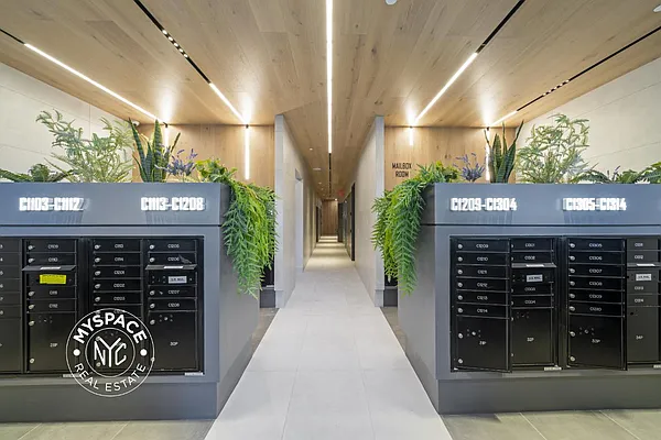 Rented by Carroll Development Leasing LLC | media 17