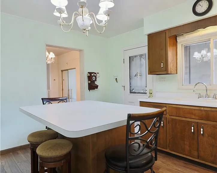 425 Pearl St — Photo 22
