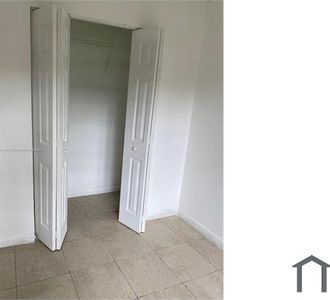 585 NW 15th St, Florida City, FL, 33034
