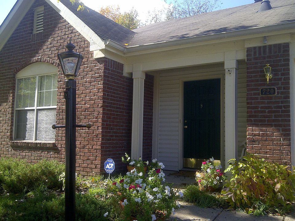 1st image of 720 Charter Woods Dr