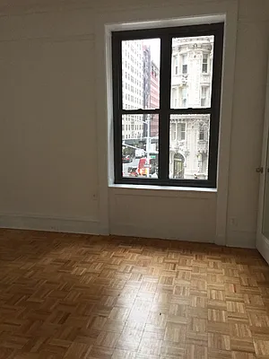 Rented by Solil Management | media 11