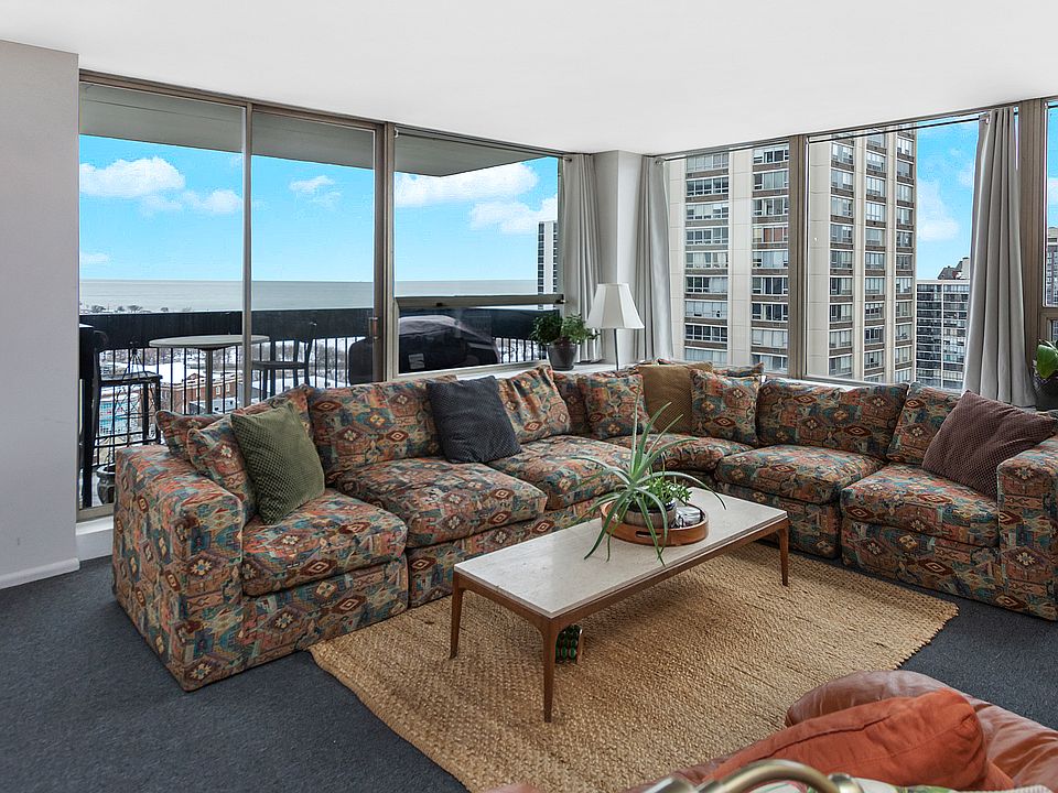 1st image of 1460 N Sandburg Ter APT 2101