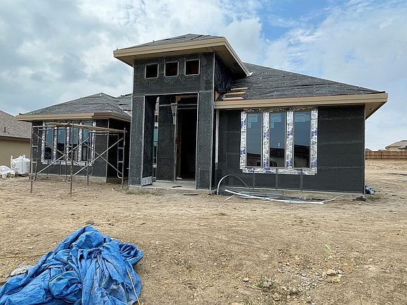 2nd image of 183 Christian Cir