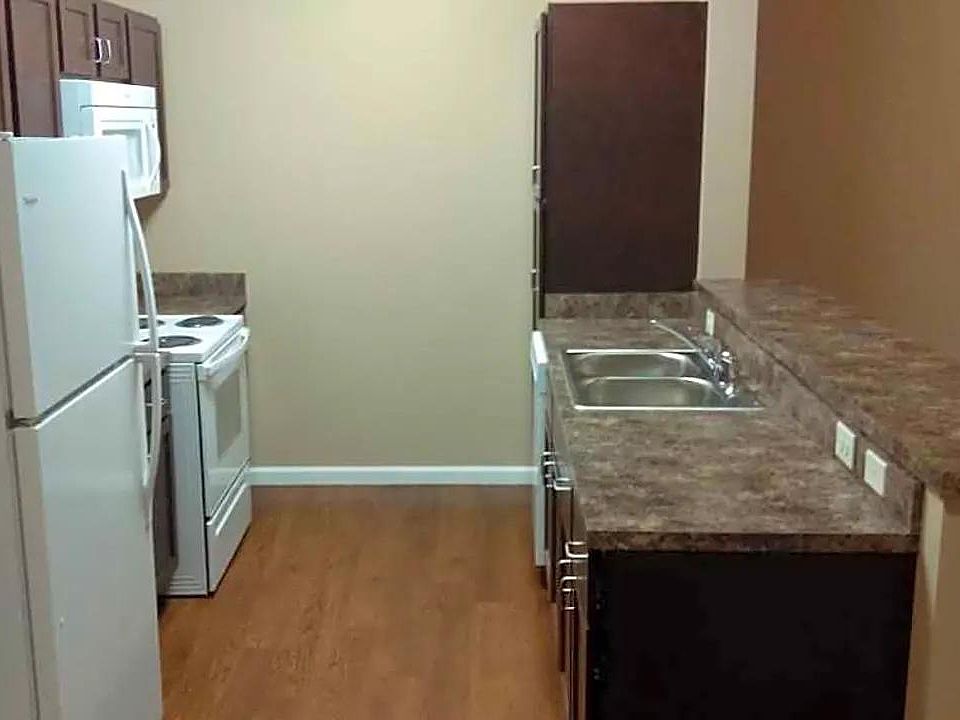 2nd image of 330 Nazer St #101