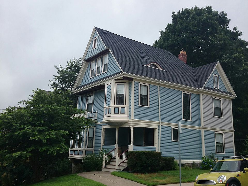 2nd image of 12 Lombard St