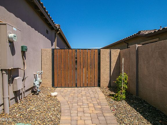 3rd image of 19316 W COLTER Street