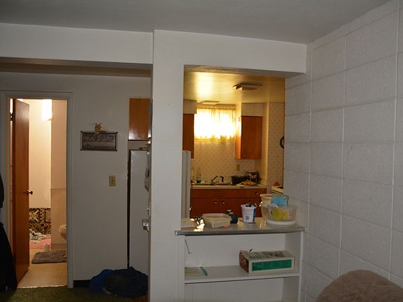 Apt. living area