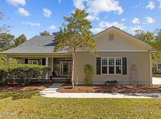 137 Carefree Ln, Morehead City, NC 28557