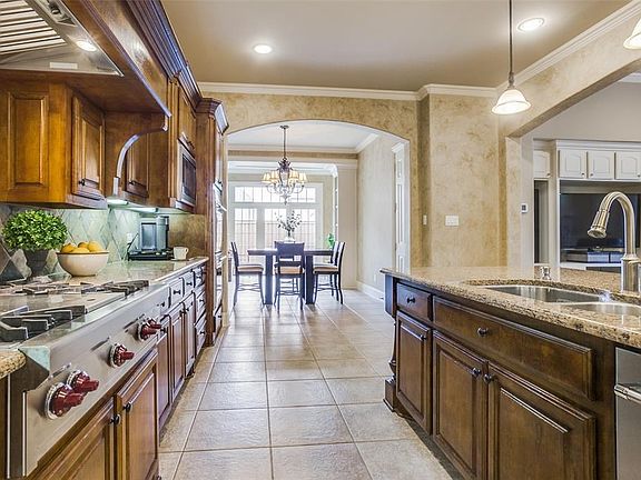 3rd image of 1825 San Leanna Dr
