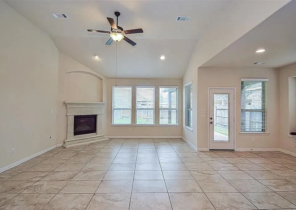 17626 Sauki Ln
