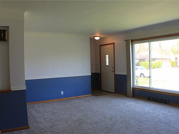 3rd image of 7464 Ann Arbor Dr