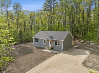 17 Nob Hill Rd, Limerick, ME 04048