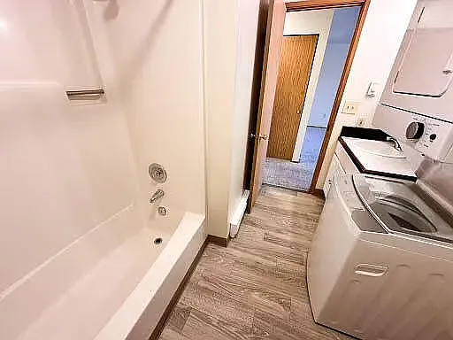 Casita Villa Apartments — Photo 16