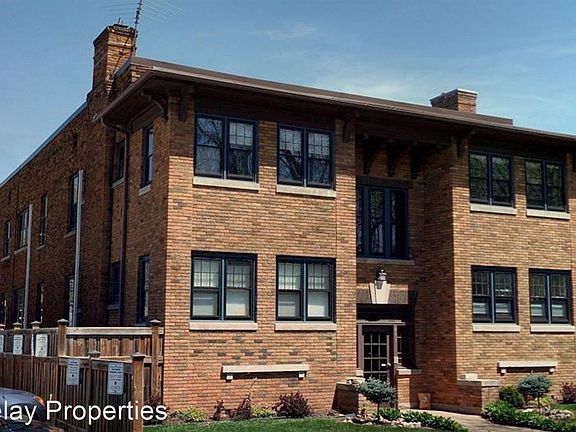 2nd image of 833 Grand Ave #10581942